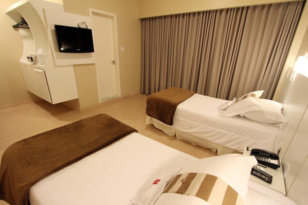 פלוטאס Hotel Curi Executive חדר תמונה
