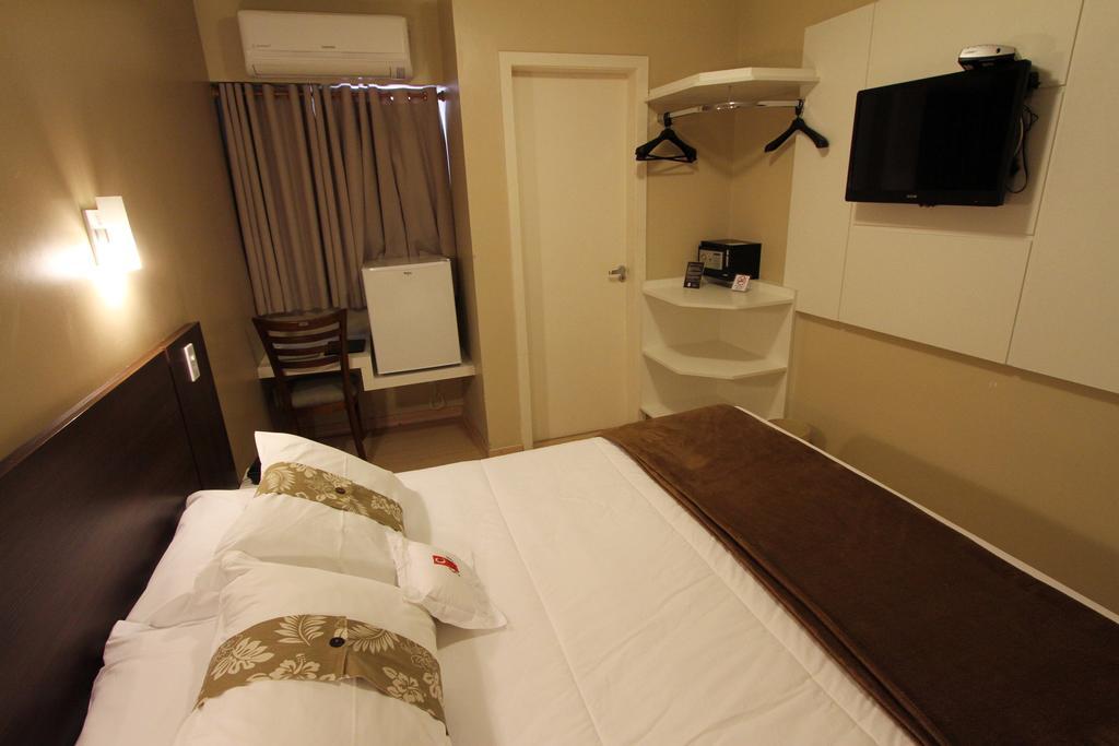 פלוטאס Hotel Curi Executive חדר תמונה