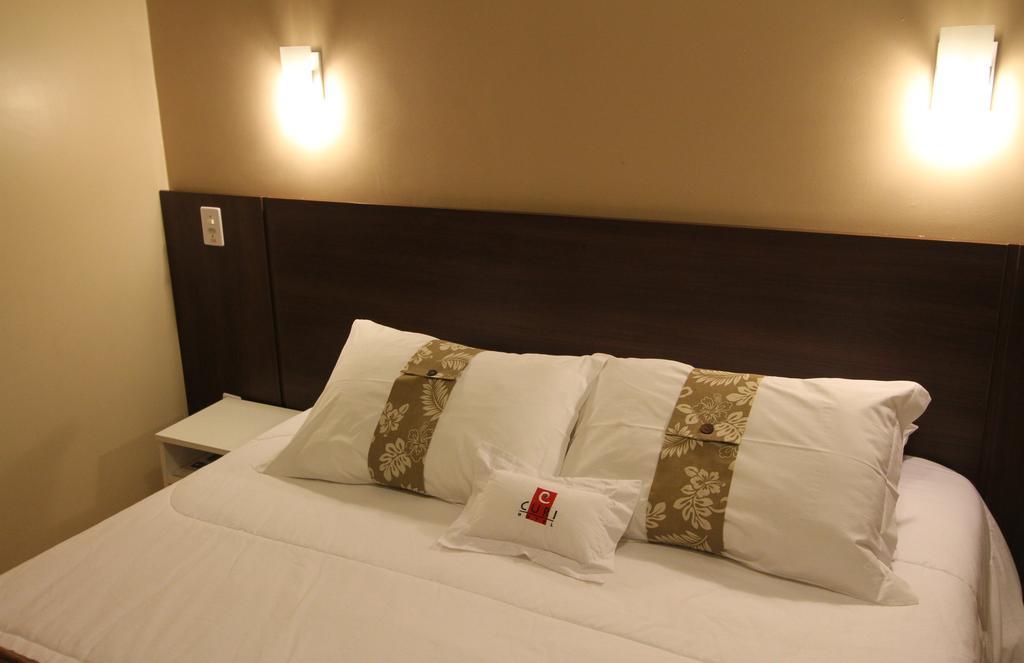 פלוטאס Hotel Curi Executive חדר תמונה