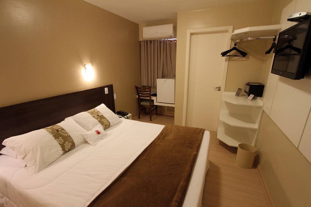 פלוטאס Hotel Curi Executive חדר תמונה