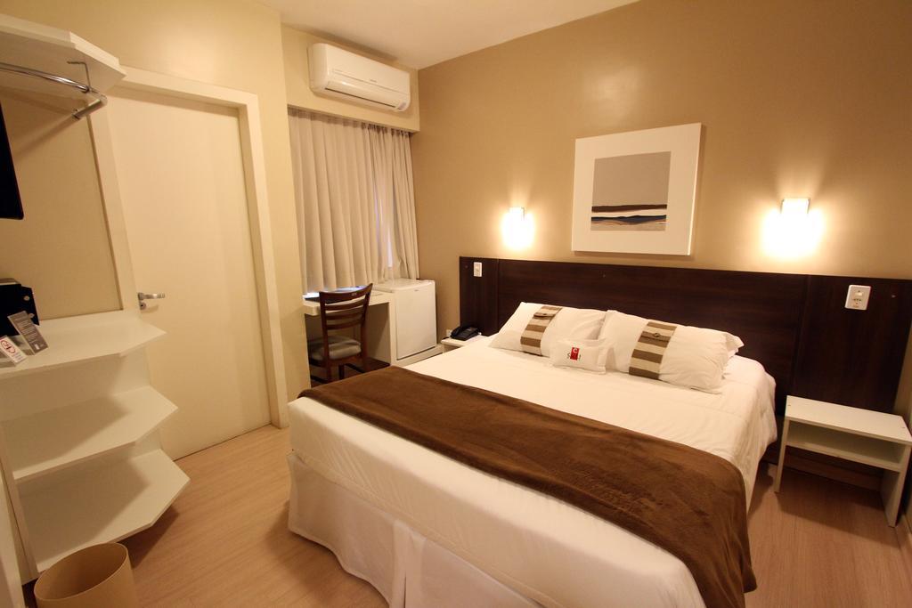 פלוטאס Hotel Curi Executive חדר תמונה