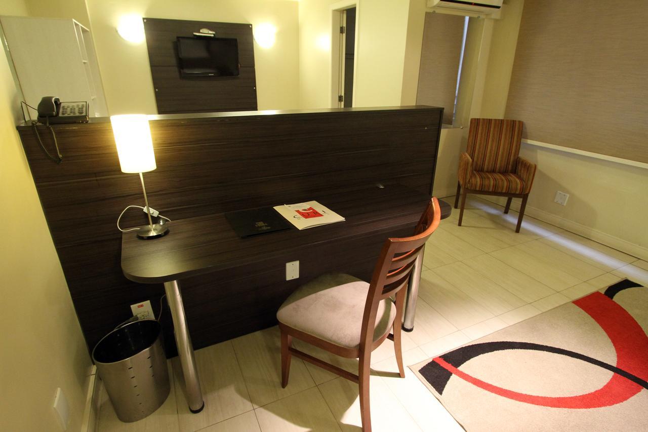 פלוטאס Hotel Curi Executive מראה חיצוני תמונה